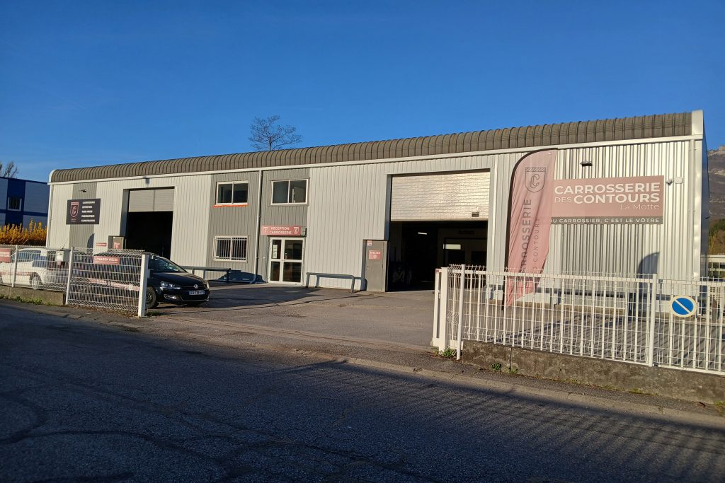 Façade carrosserie des contours la motte servolex